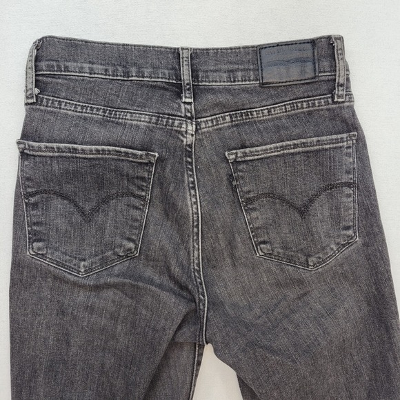 Levis Jeans Womens 26 Black 724 High Rise Straight Distressed Raw Hem Denim - Picture 4 of 12